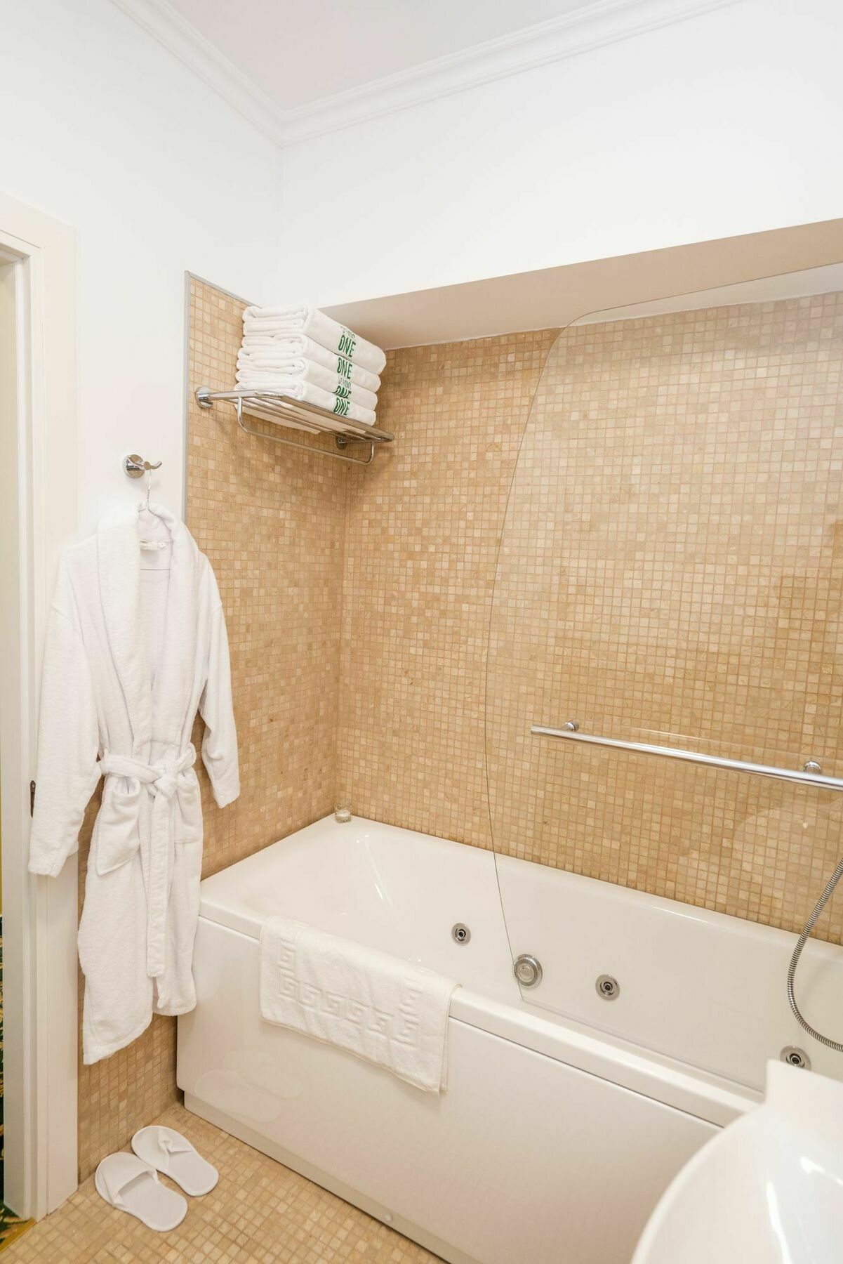 Studio One Accommodation Suites Бухарест Екстер'єр фото