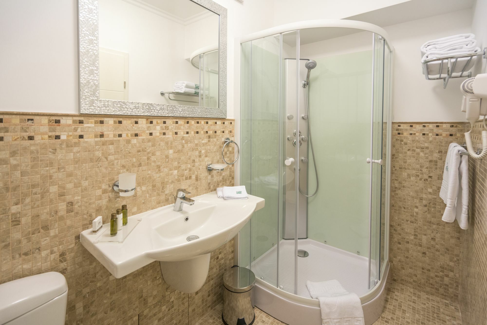 Studio One Accommodation Suites Бухарест Екстер'єр фото