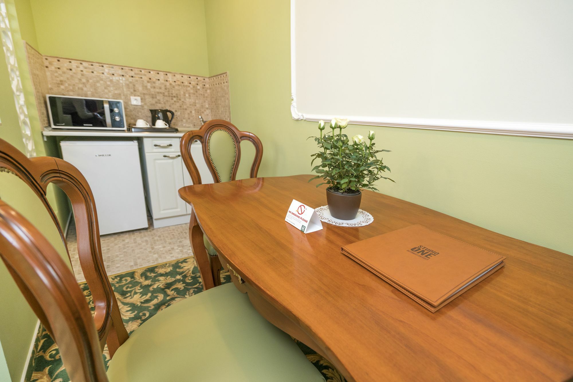 Studio One Accommodation Suites Бухарест Екстер'єр фото